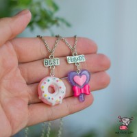 Кулон для двоих друзей "Best Friends. Пончик, карамель"